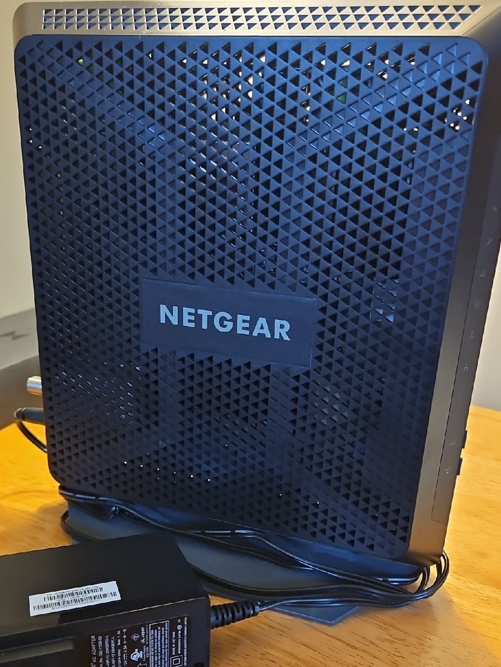 Netgear Router - Picture 2 of 3